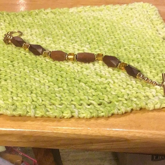 Glam toggle bracelet.​​ - Picture 1 of 2